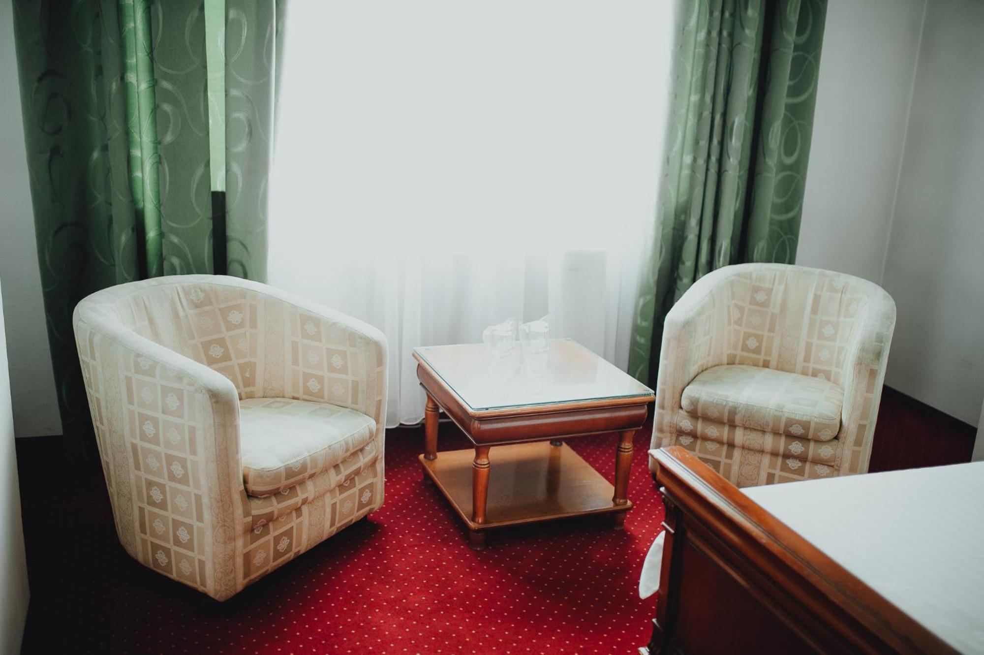 Hotel Bavaria Craiova Eksteriør bilde