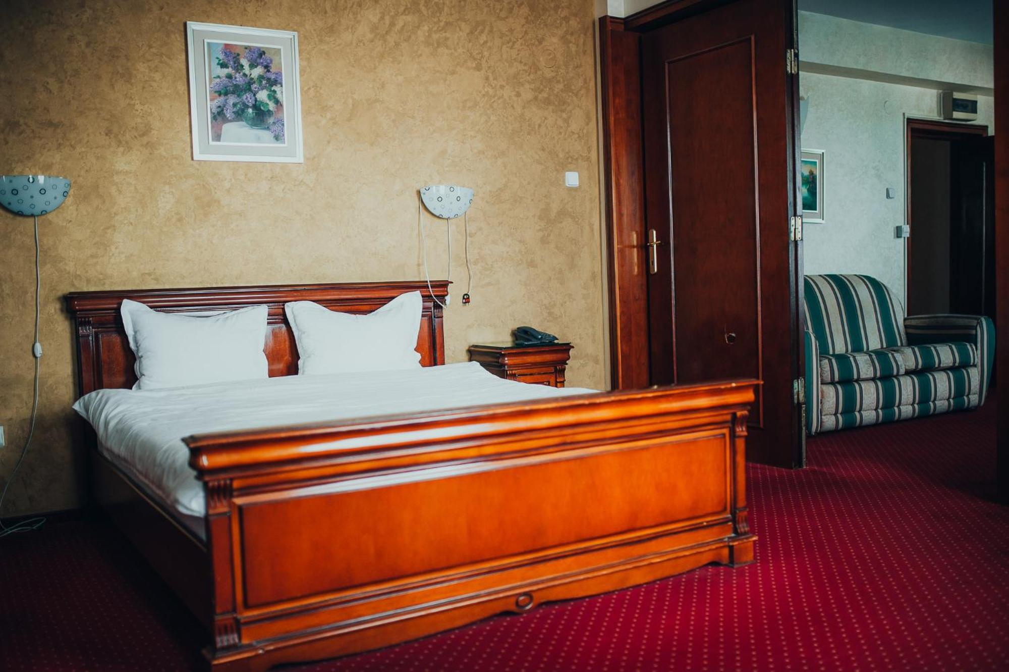 Hotel Bavaria Craiova Eksteriør bilde